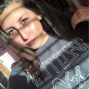 Meet your Posher, Rayna